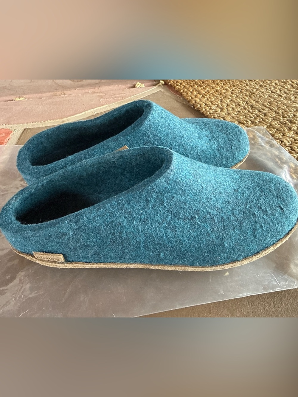 Glerups Unisex Felt Slip-on Leather Sole Blue Size 41 W10/M8 NWOB 100% Wool